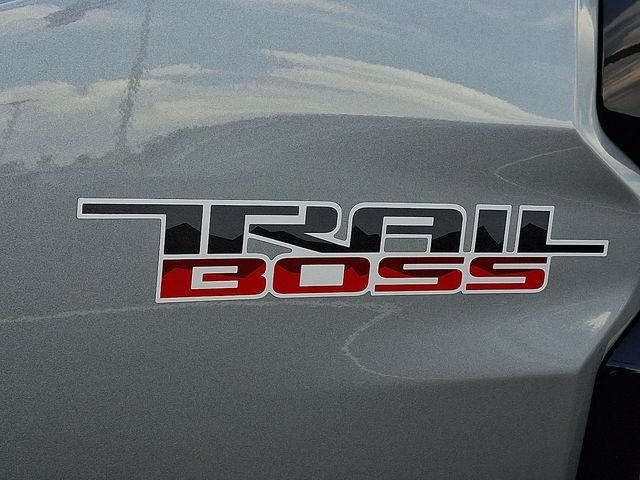 Used 2025 Gray Chevrolet Trail Boss image 30
