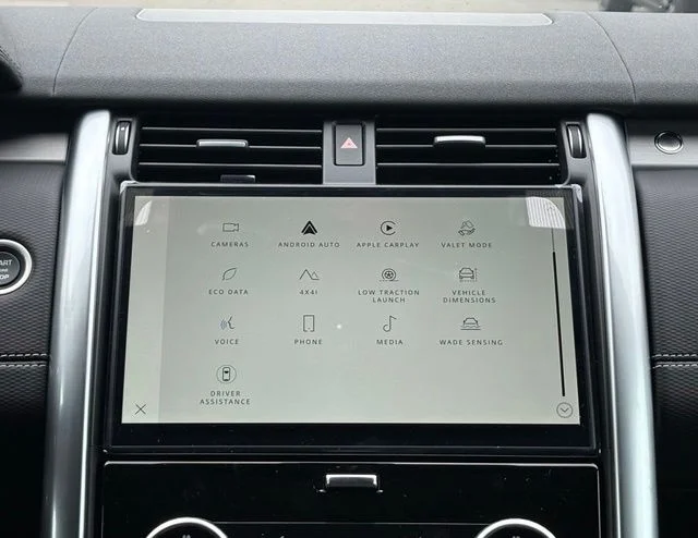 New 2026 Carpathian Grey Land Rover Dynamic SE image 25