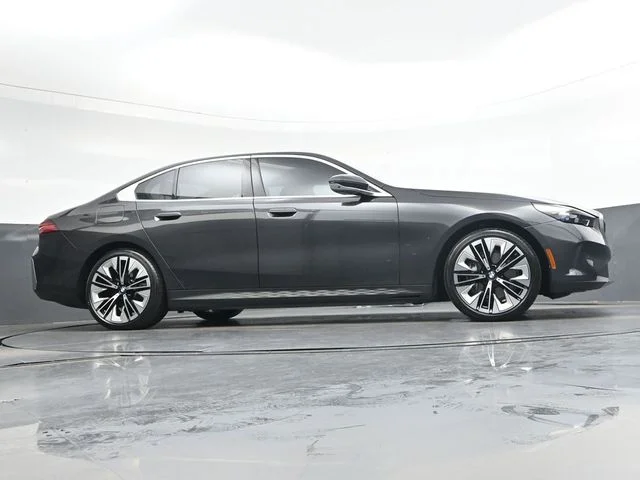 Used 2025 Gray BMW eDrive40 image 34