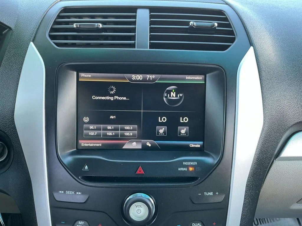 Used 2015 Red Ford XLT image 15