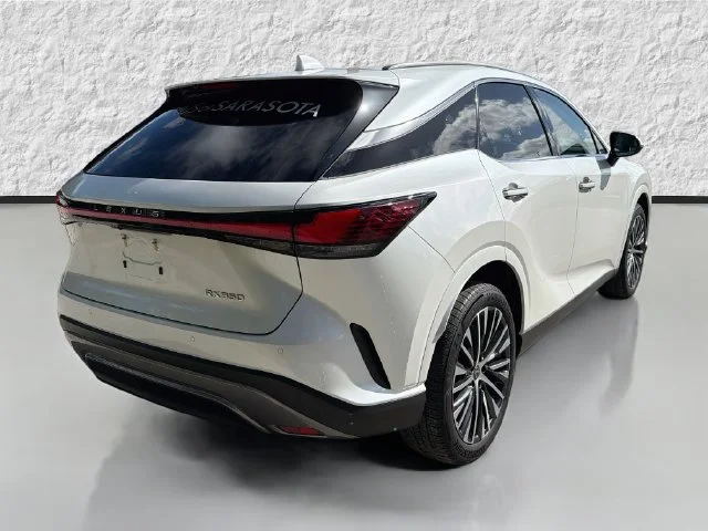 Certified Used 2026 White Pearl Lexus RX 350 Premium+ image 3