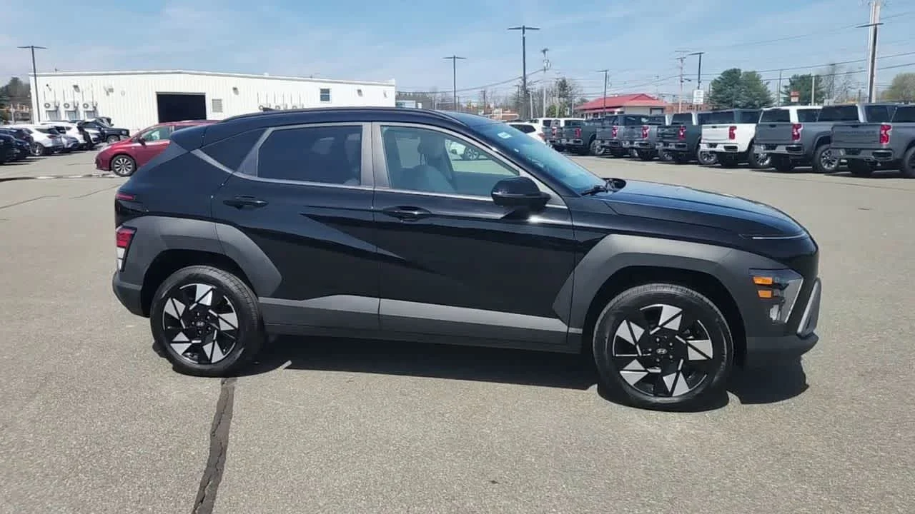 2025 Hyundai Kona SEL - Photo 9