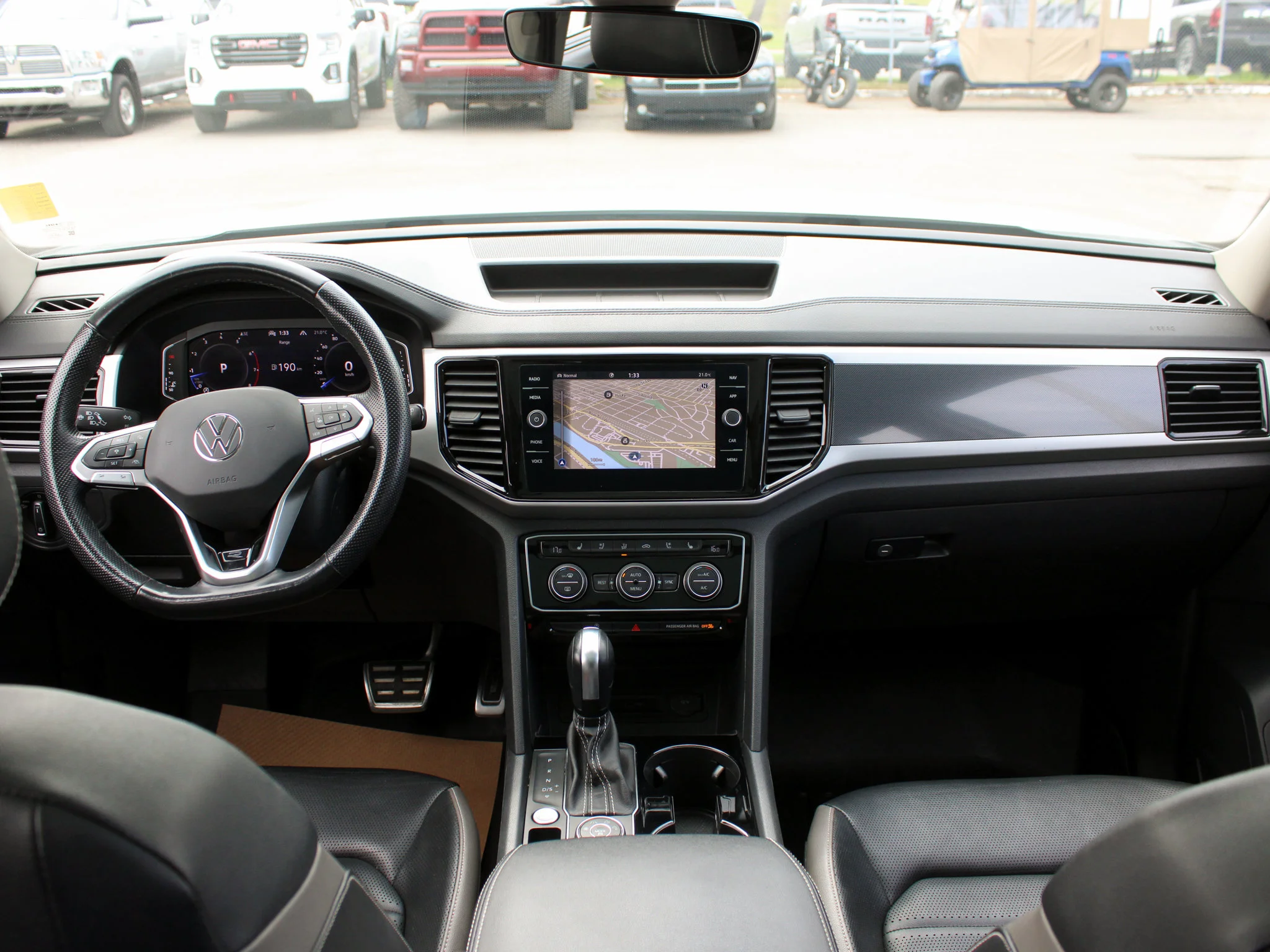Certified Used 2022 White Volkswagen Execline * R-Line | No Accidents | V6 | Apple CarPlay | Fender Audio | Heated Seats | Sunroof image 4
