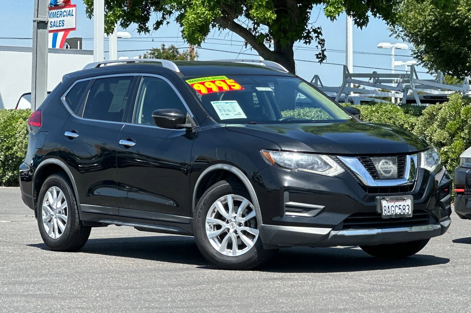 Used 2017 Nissan Rogue SV with VIN KNMAT2MT4HP618730 for sale in Modesto, CA