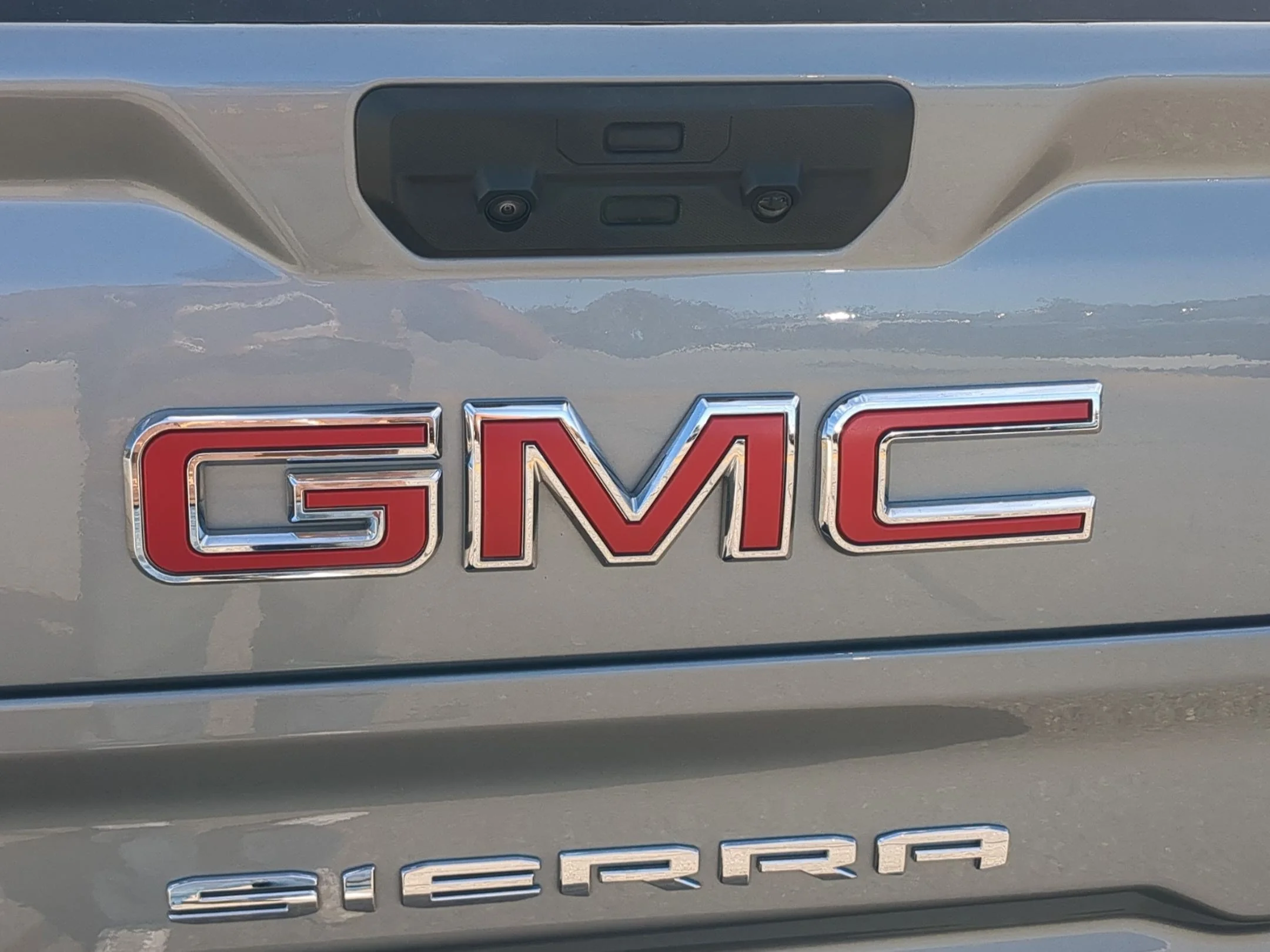 Used 2024 Sterling Metallic GMC AT4 image 14