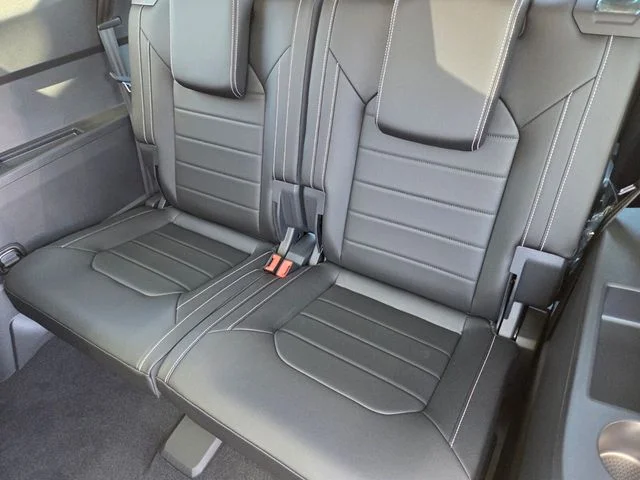 2025 Volkswagen Atlas SEL - Photo 8