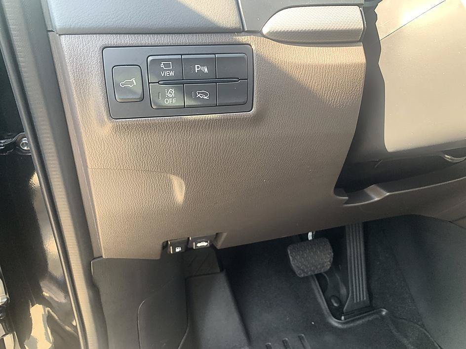Used 2021 Jet Black Mica Mazda Signature image 24