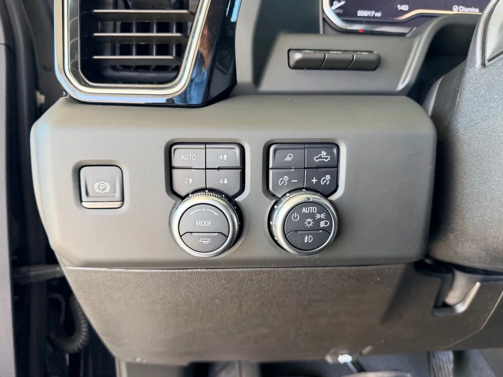 Used 2024 Black GMC Denali Ultimate image 19