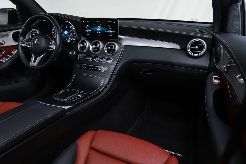 Certified Used 2023  Mercedes-Benz GLC 300 Coupe image 7