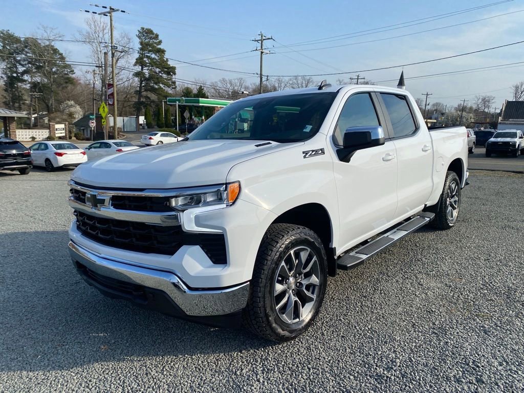 2025 Chevrolet Silverado 1500 LT - Photo 7