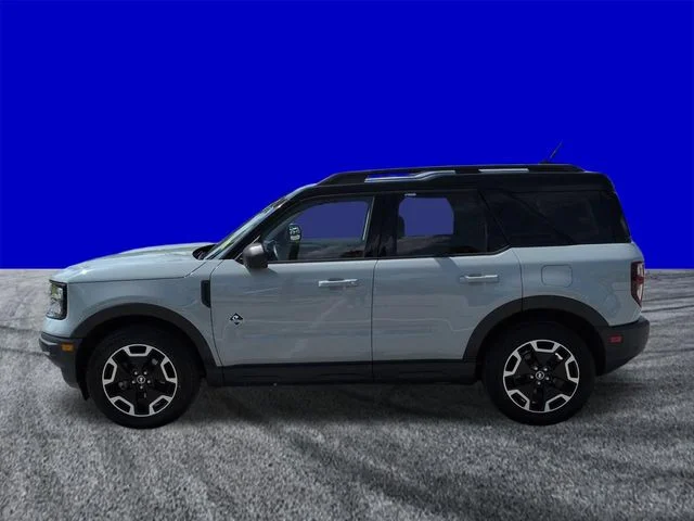 Used 2021 Green Ford Outer Banks image 7