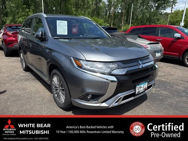 2022 Mitsubishi Outlander Plug-in Hybrid's photo
