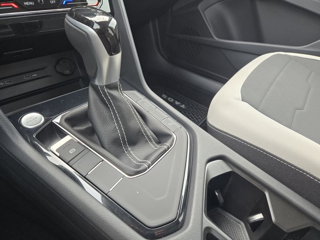 New 2026 Gray Volkswagen 1.5T SE image 17