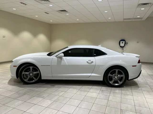 Used 2014 Chevrolet Camaro 1LT with VIN 2G1FB1E39E9263669 for sale in Comanche, TX