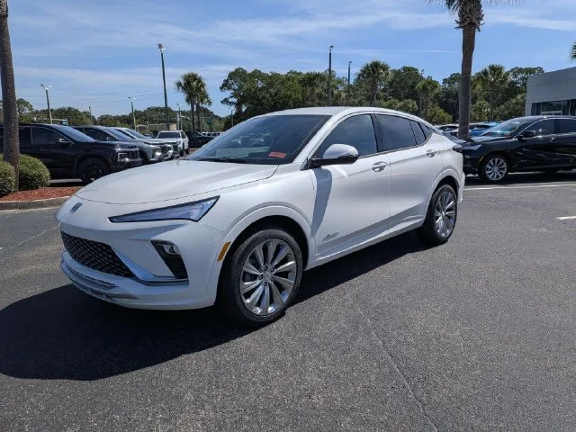 New 2026 WHITE FROST TRICOAT Buick Avenir image 7
