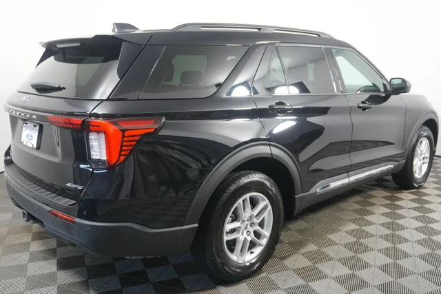 Certified Used 2025 Agate Black Metallic Ford Active image 3