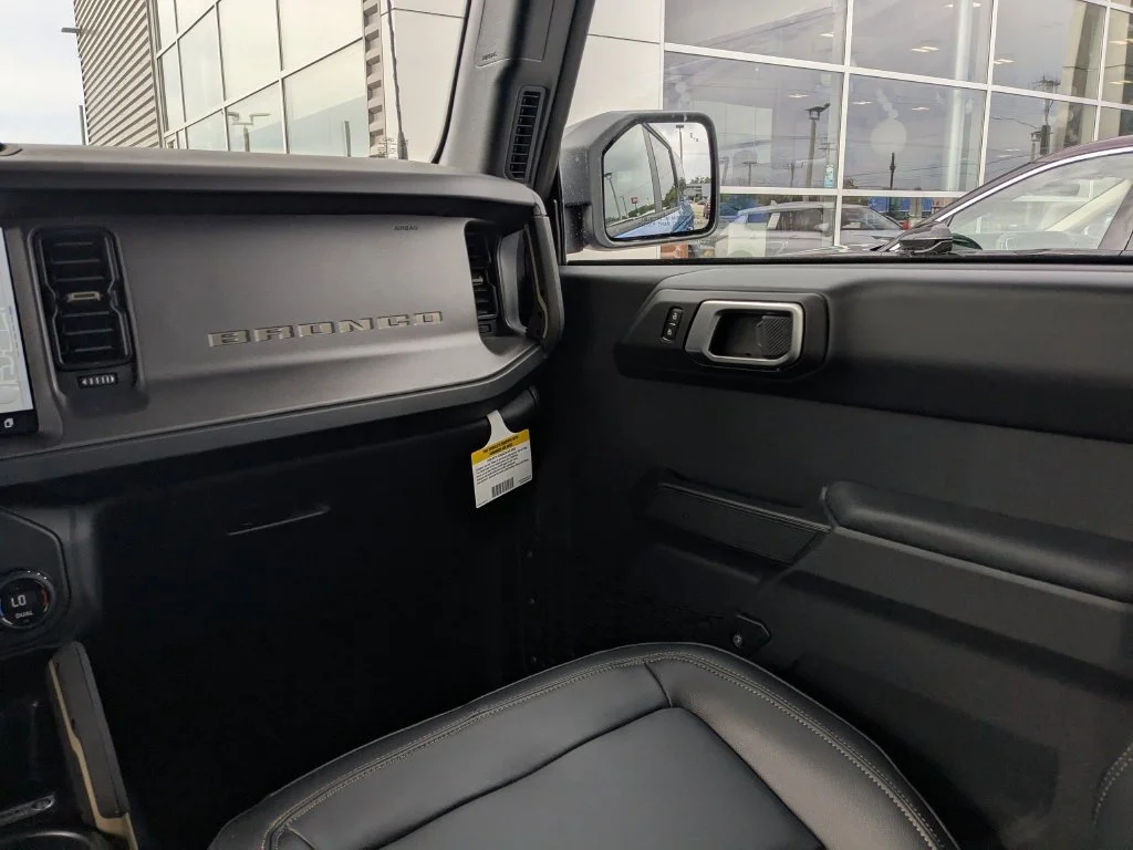New 2026 Velocity Blue Metallic Ford Badlands® image 15