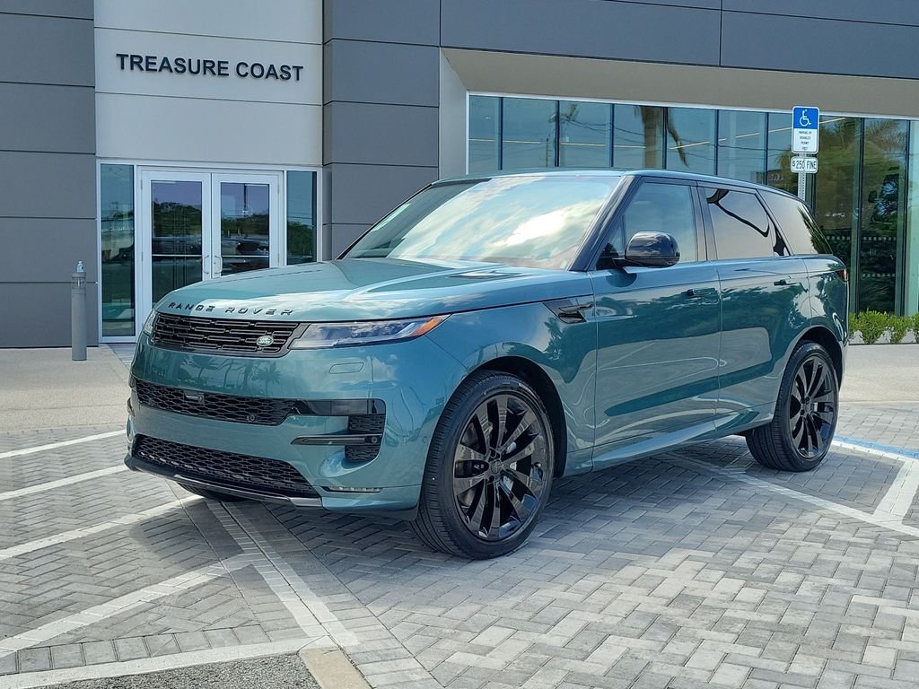 New 2026 Giola Green LAND ROVER Dynamic SE image 1