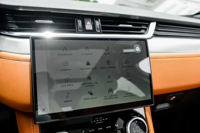2026 Jaguar F-Pace R-Dynamic S - Photo 36