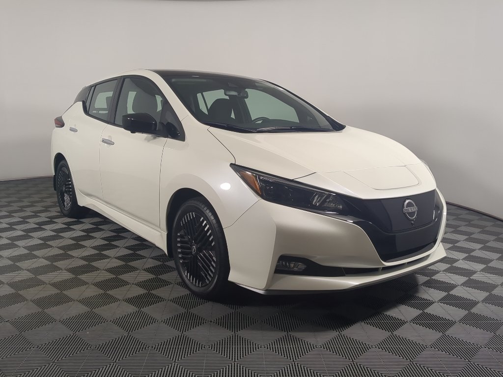2024 Nissan LEAF