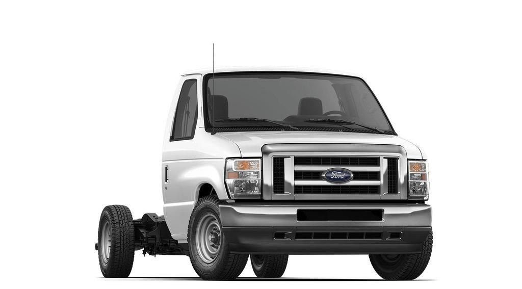 2026 Ford E-Series Cutaway Base - Photo 59