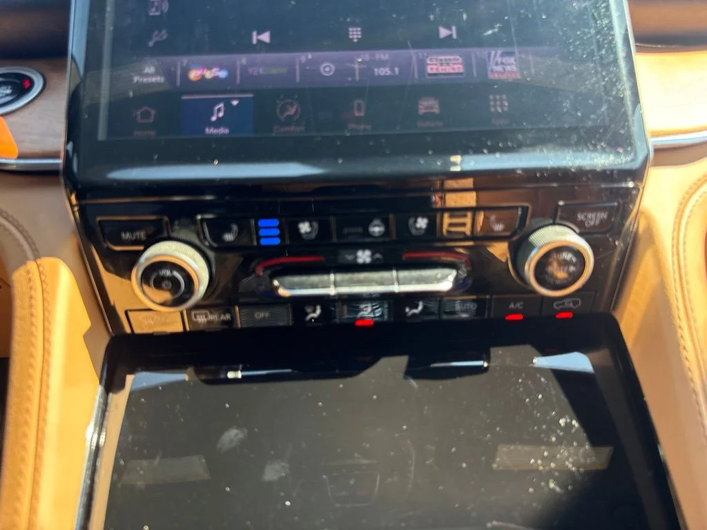 Used 2025 Black Jeep Summit image 16