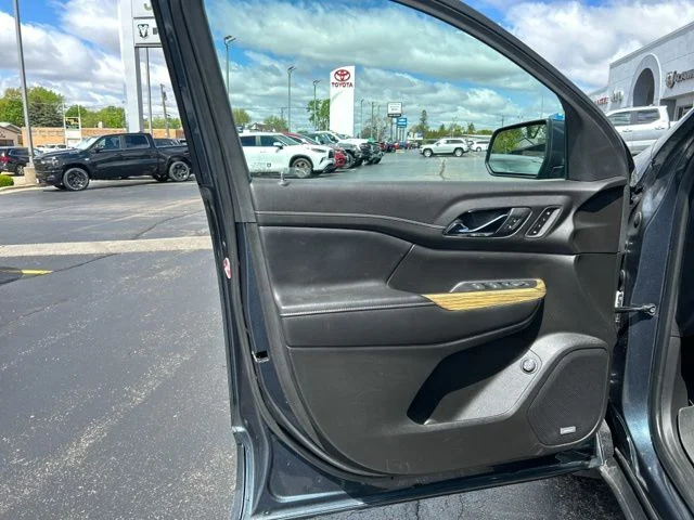 Used 2019 Blue GMC Denali image 30