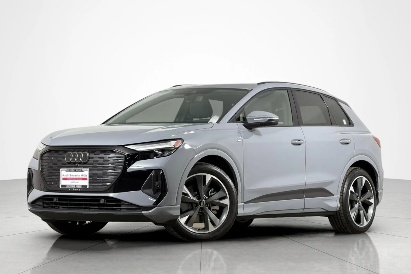 2024 Audi Q4 e-tron 55 Premium Plus quattro's photo