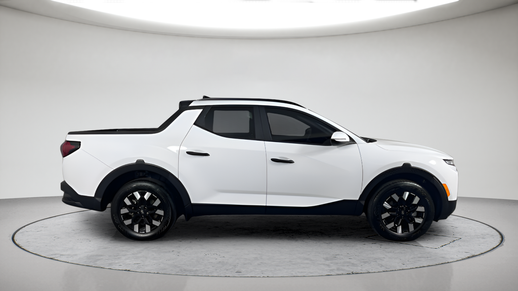 Used 2025 White Hyundai SEL image 2