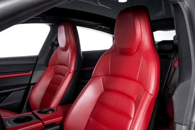 Used 2024 White Porsche  image 17