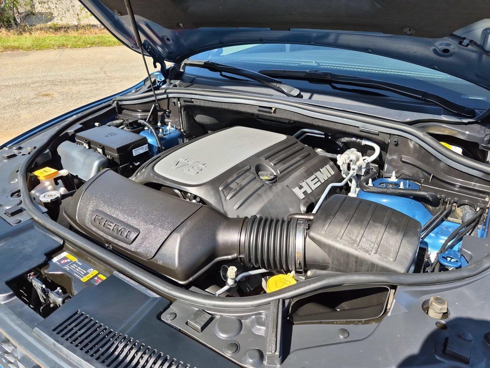 Used 2023 Frostbite Pearlcoat Dodge R/T Plus image 40