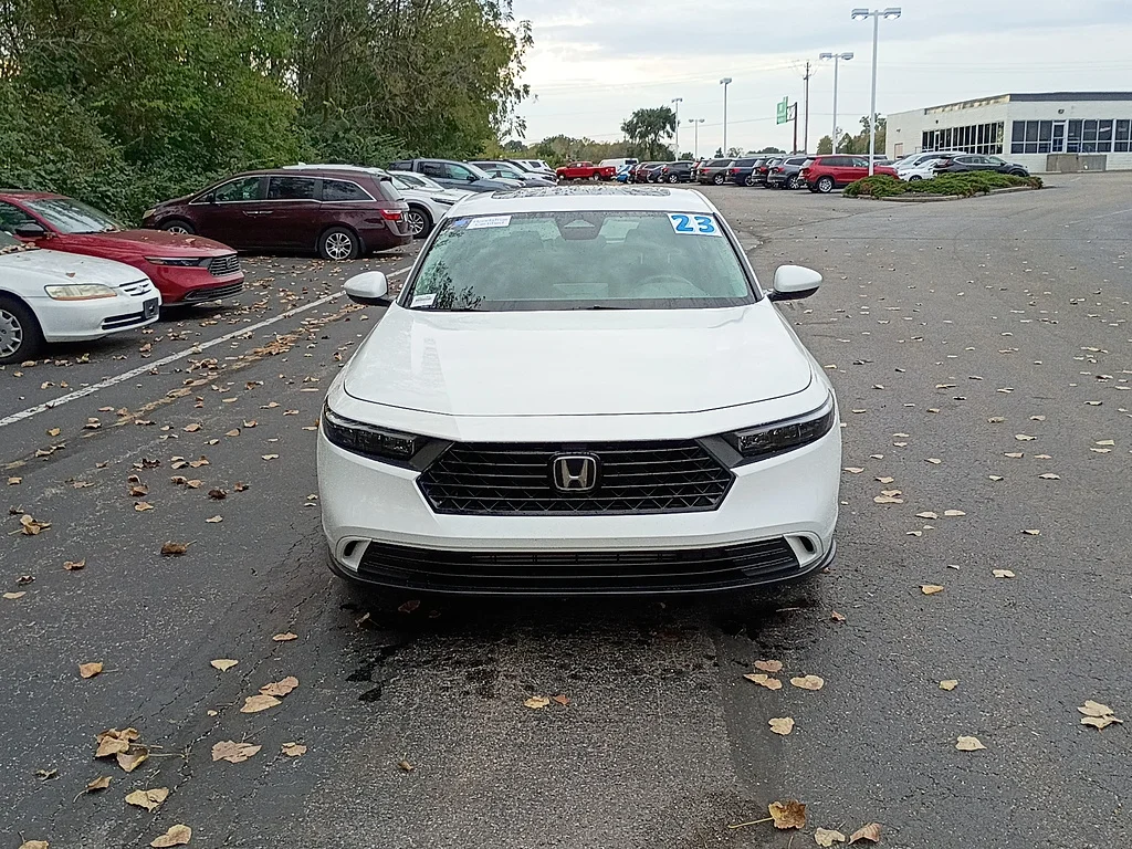 Certified Used 2023 WHITE Honda EX image 8