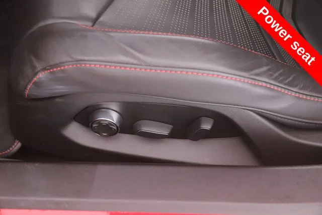 Used 2022 Red Chevrolet Stingray image 18