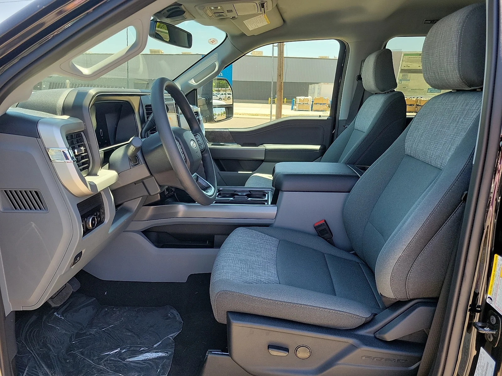 New 2026 Agate Black Metallic Ford F-250&reg; XLT image 12