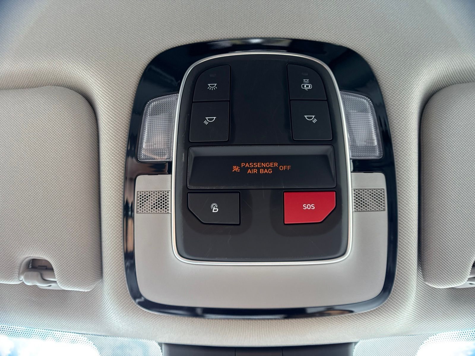 Used 2023 Red Hyundai SEL image 25