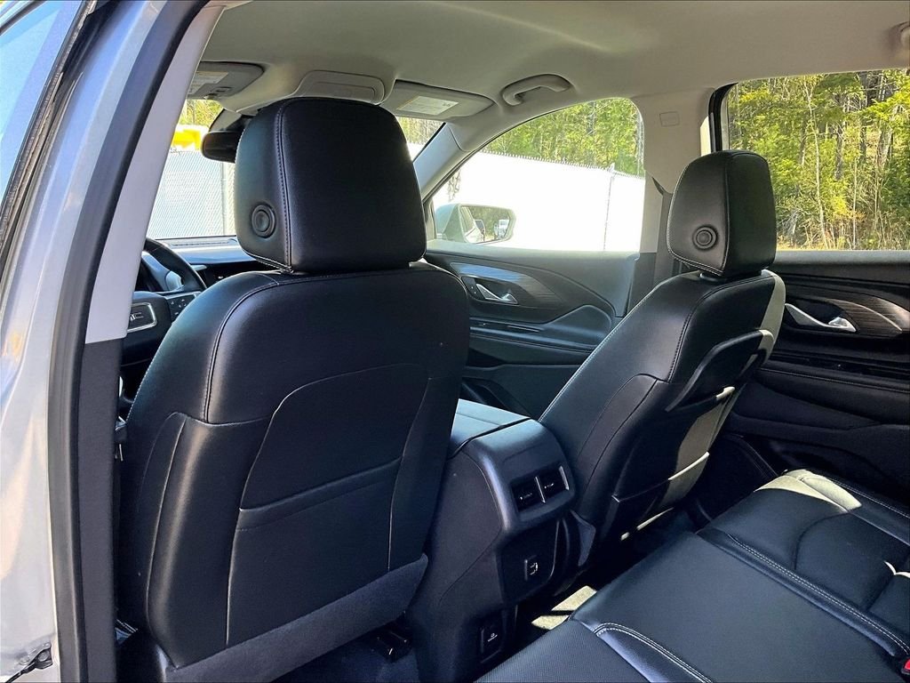 Used 2023 Silver GMC SLT image 22