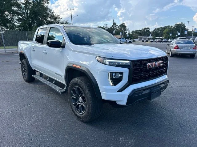 Used 2024 White GMC Elevation image 6