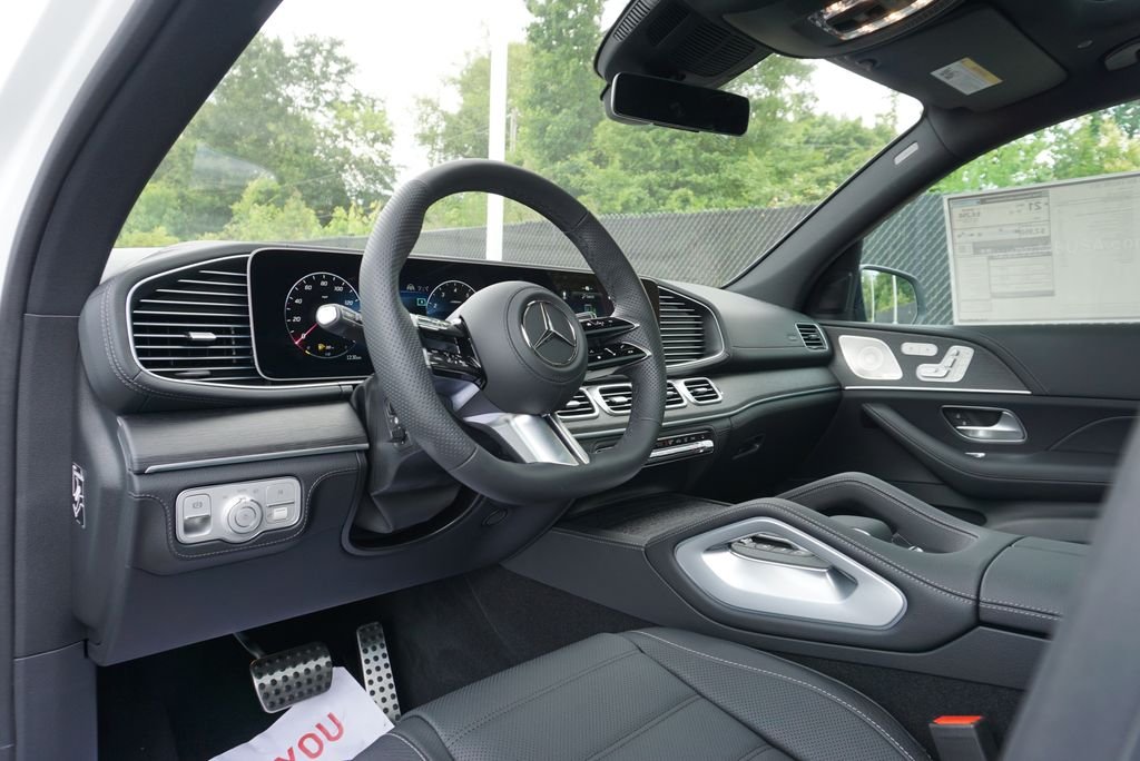 New 2026 Polar White Mercedes-Benz GLS 450 image 10