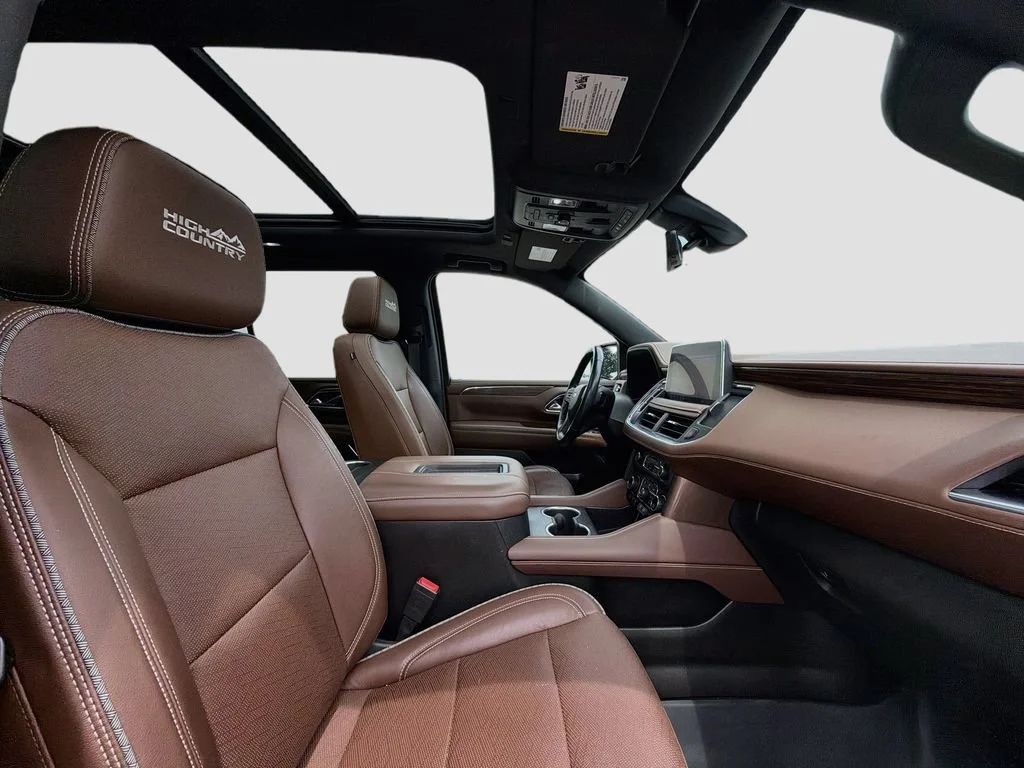 Used 2021 EMPIRE BEIGE METALLIC Chevrolet High Country image 31