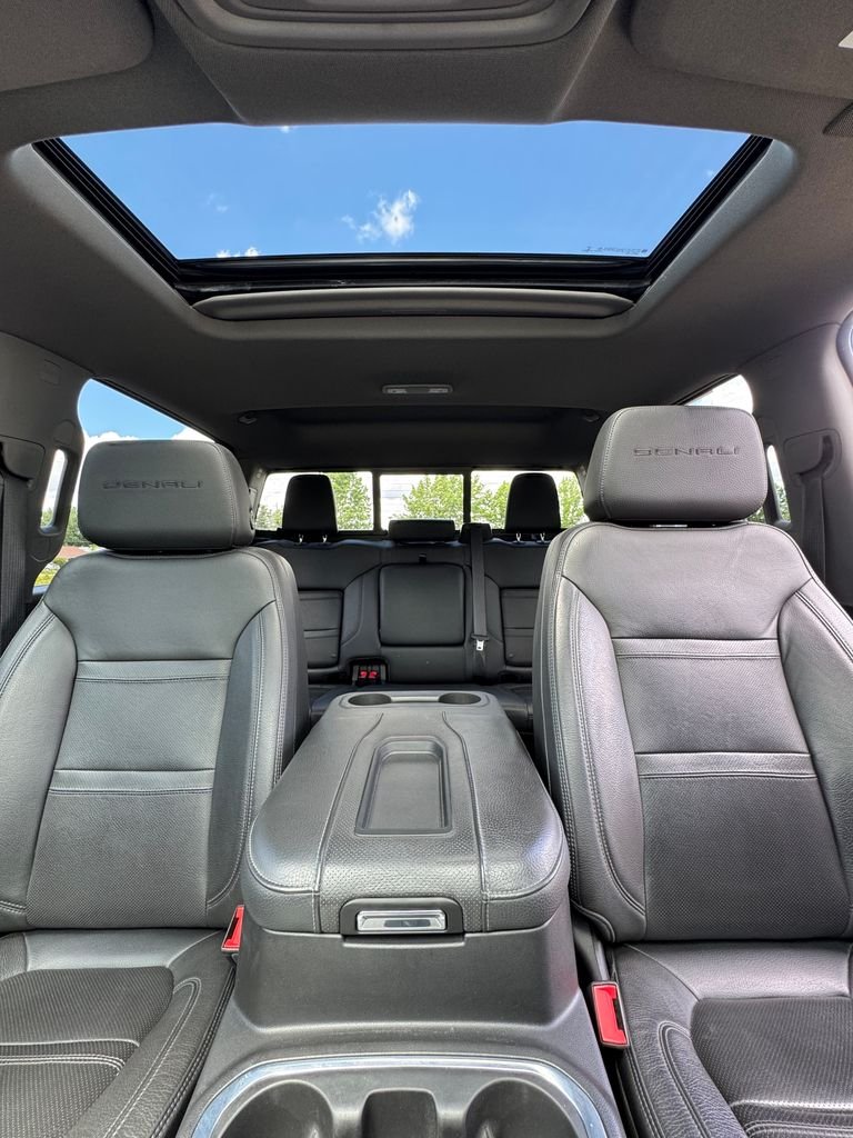 Used 2022 Ebony Twilight Metallic GMC Denali image 25