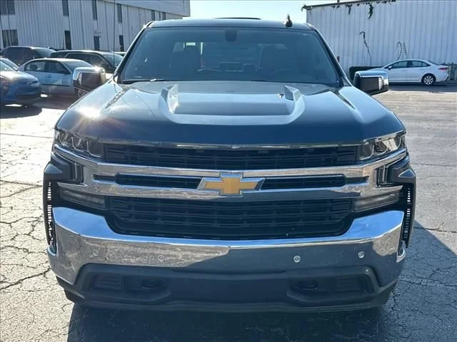 Certified Used 2020 SHADOW GRAY METALLIC Chevrolet LT image 4