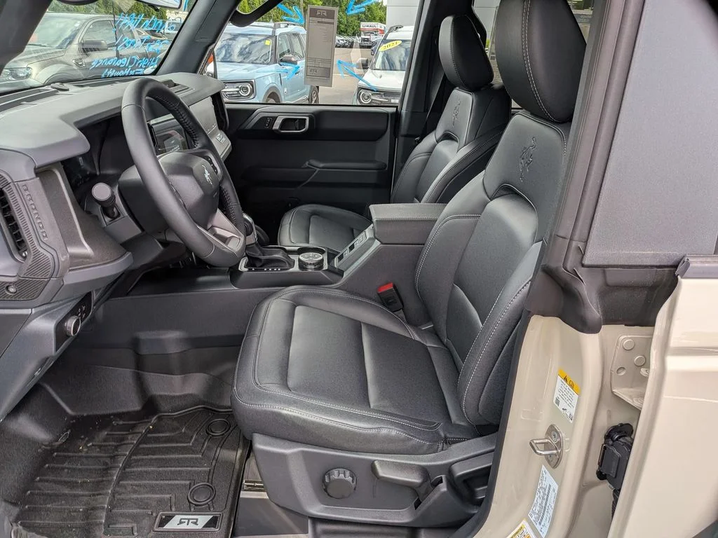 New 2026 Desert Sand Ford Badlands® image 9