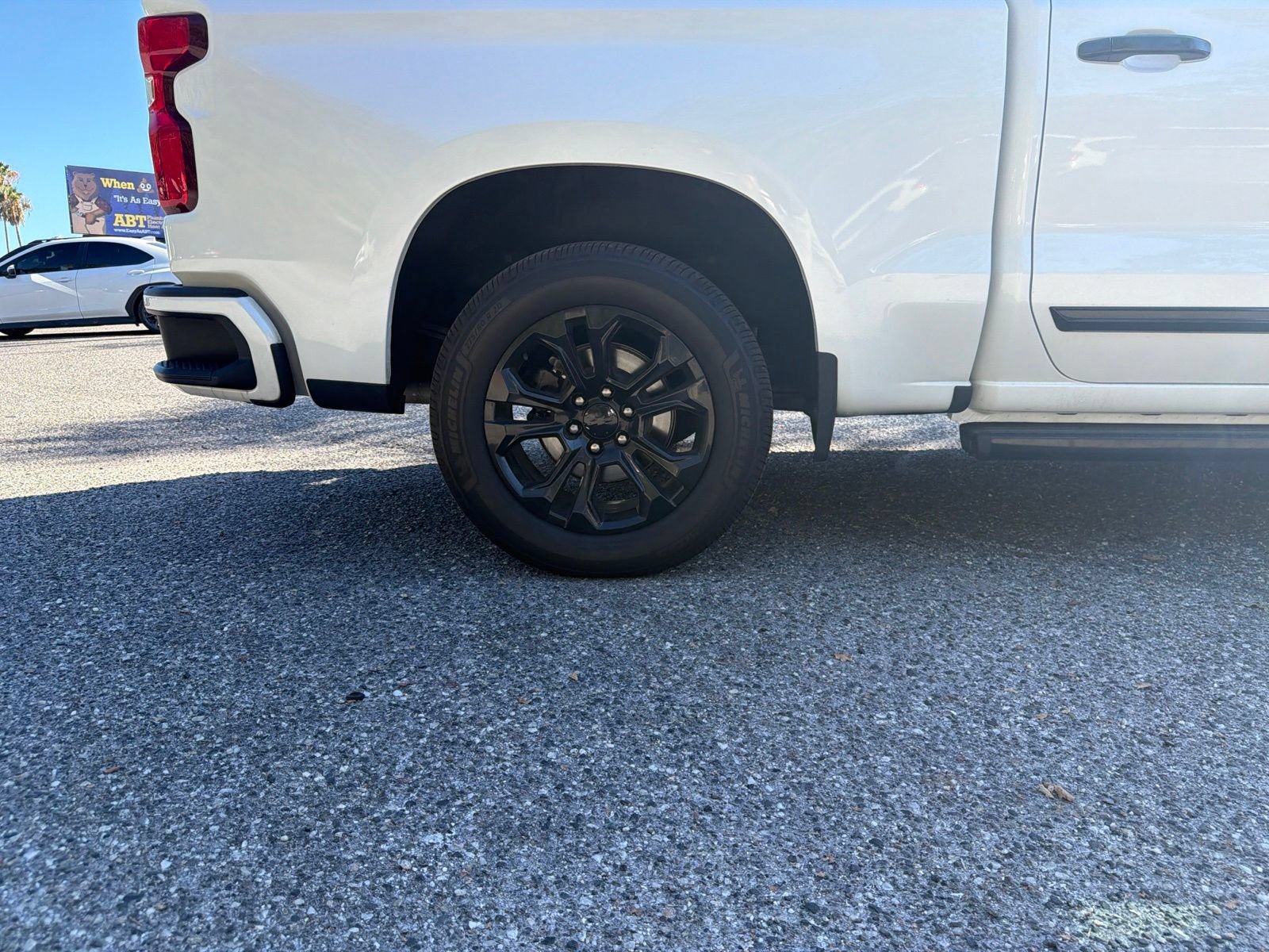 2022 Chevrolet Silverado 1500 High Country - Photo 9