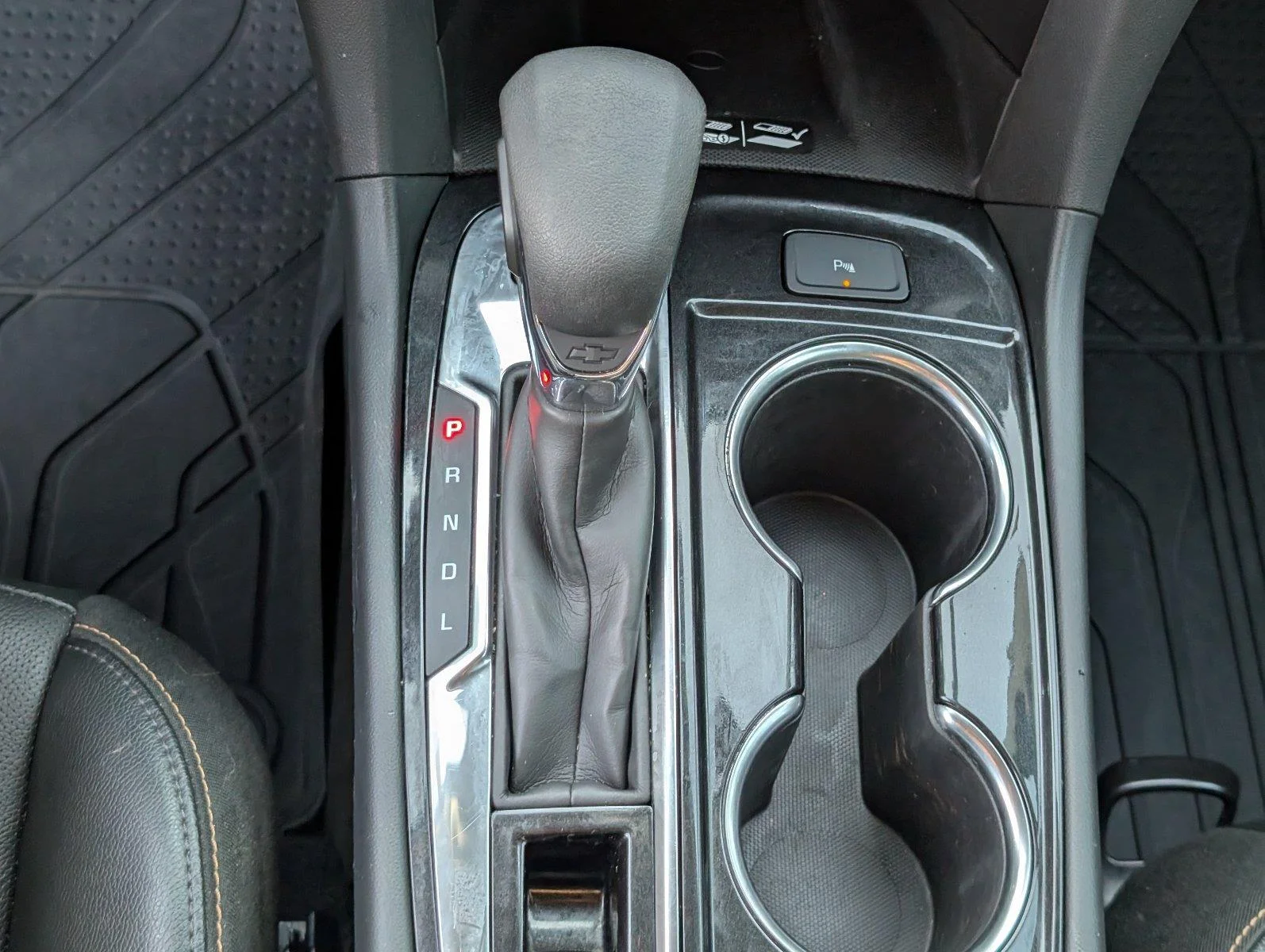 Used 2024 Sterling Gray Metallic Chevrolet Premier image 25