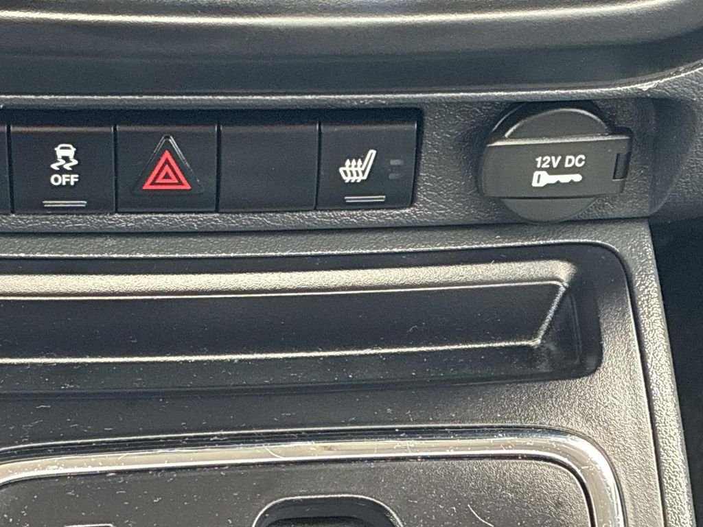 Used 2017 Gray Jeep Latitude image 28