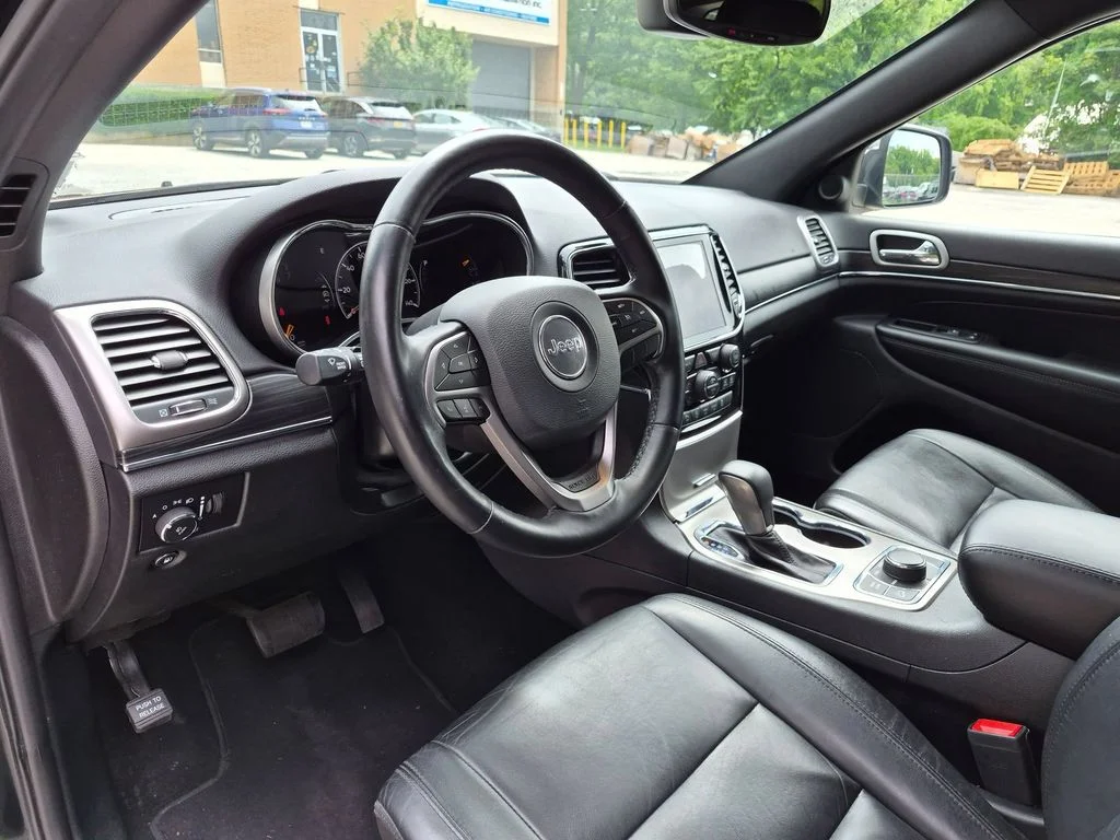 Used 2019 Black Jeep Limited image 14