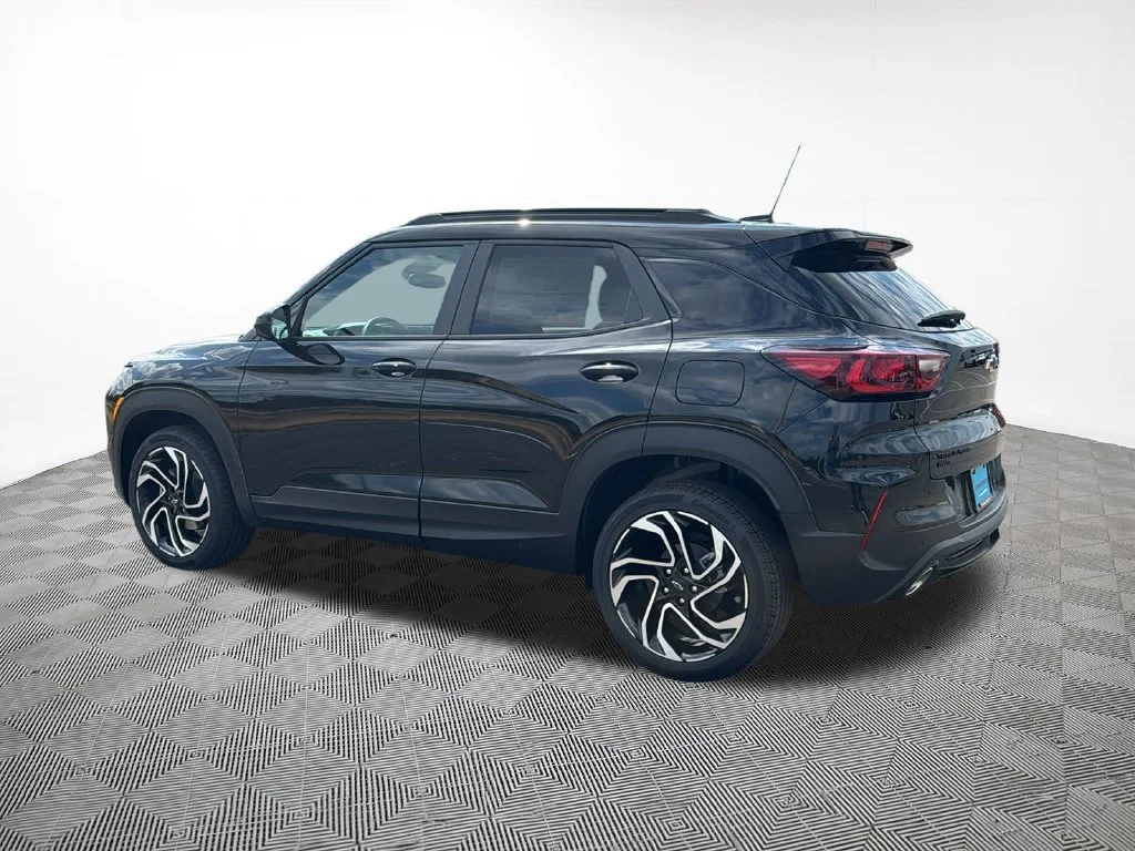 New 2026 Mosaic Black Metallic Chevrolet LT image 12