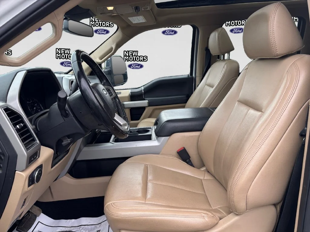 Used 2021 White Metallic Ford Lariat image 10