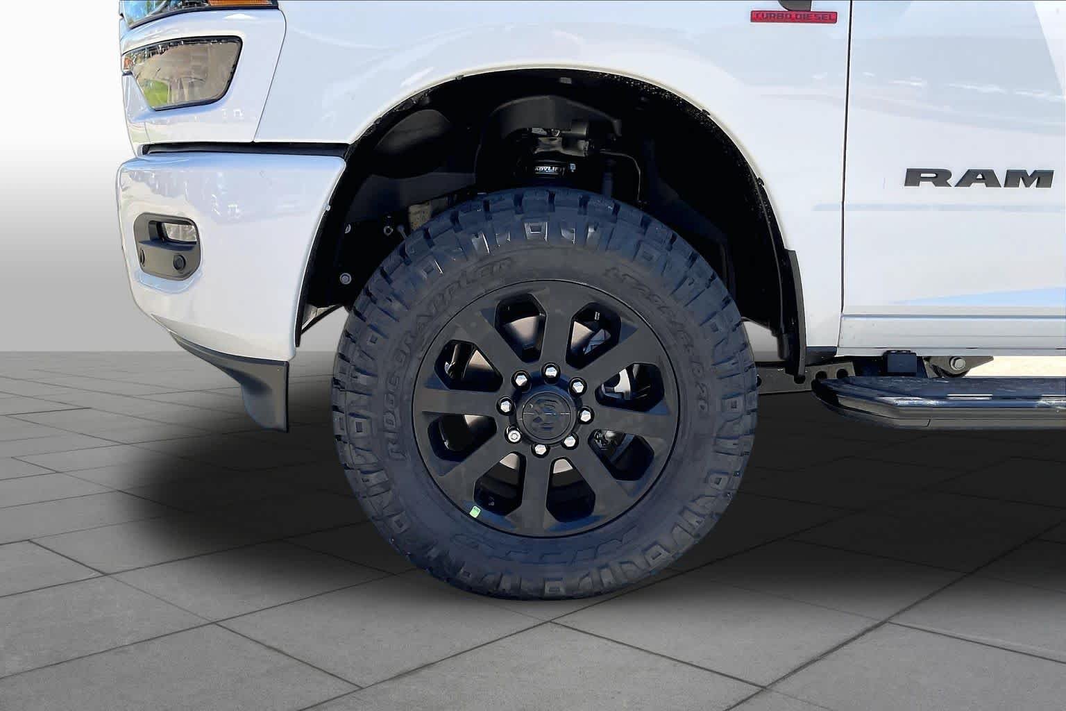 New 2027 Bright White Clear-Coat Exterior Paint RAM Laramie image 11