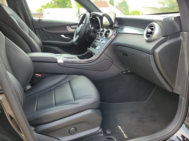 Certified Used 2022 Black Mercedes-Benz GLC 300 image 11